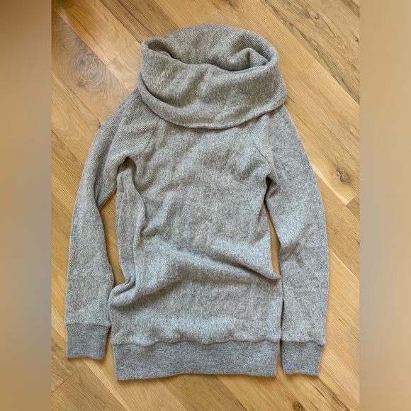 Ingrid & Isabel • Maternity Cowl Neck Tunic Sweater • Grey • Small - Picture 3 of 5